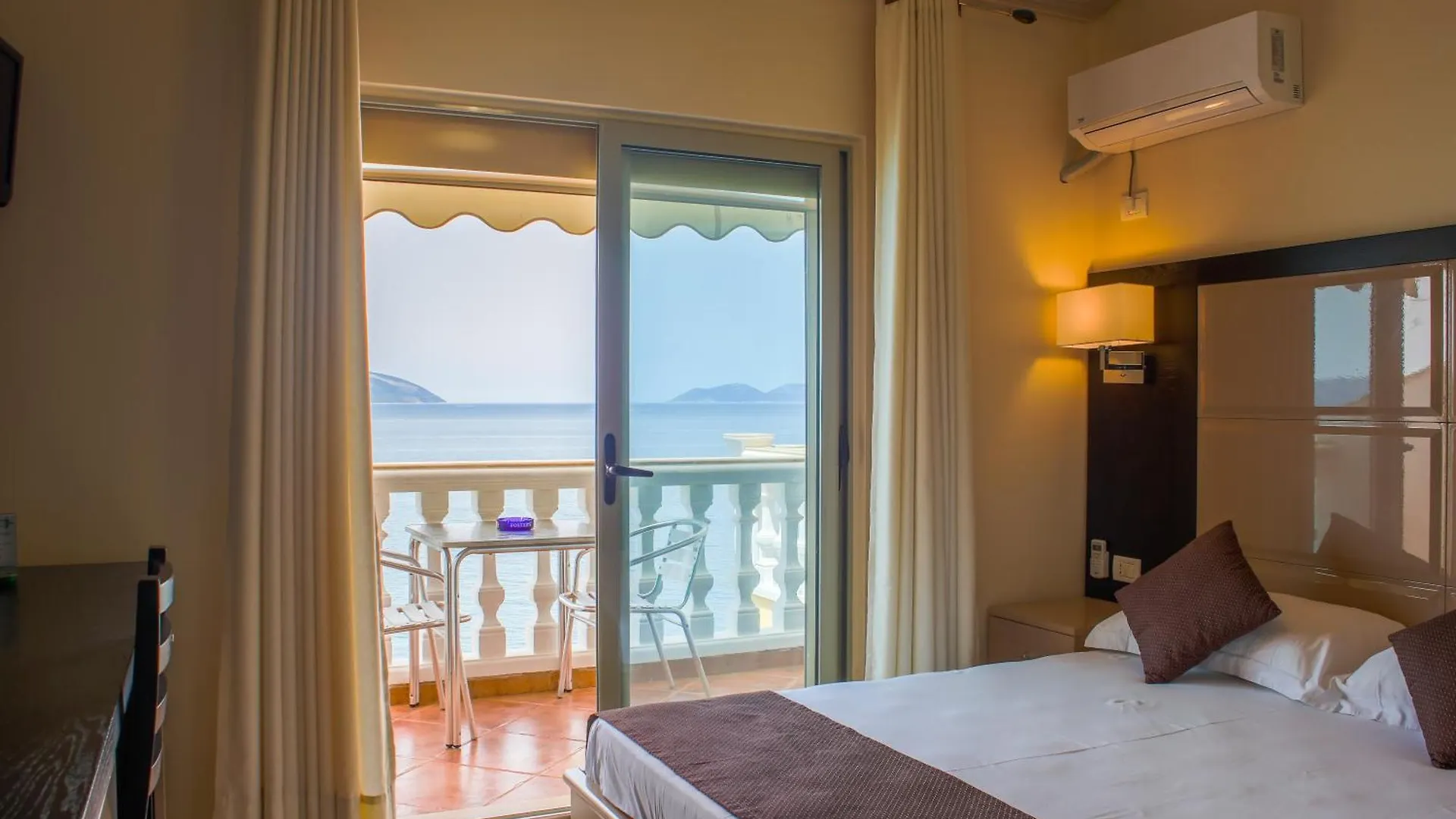Hotel Liro - Adults Only Radhime 4*,