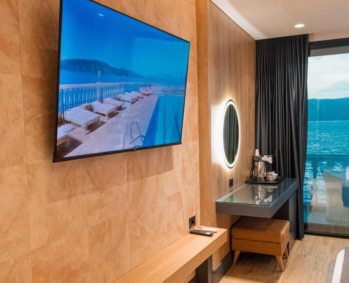 Hotel Liro - Adults Only Radhime 4*,