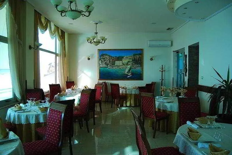 Hotel Liro - Adults Only Vlorë 4*,