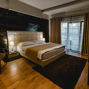 House & Restaurant 4* Tirana